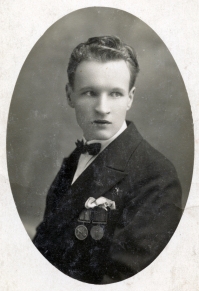 M. Barkauskas, apie 1928. Autopotretas
